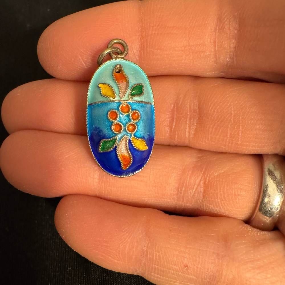 Cloisonné Ensmel Pendant - Picture 3 of 4
